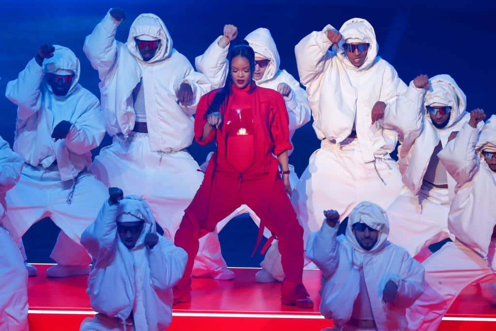 how-the-nfl-picks-super-bowl-halftime-performers