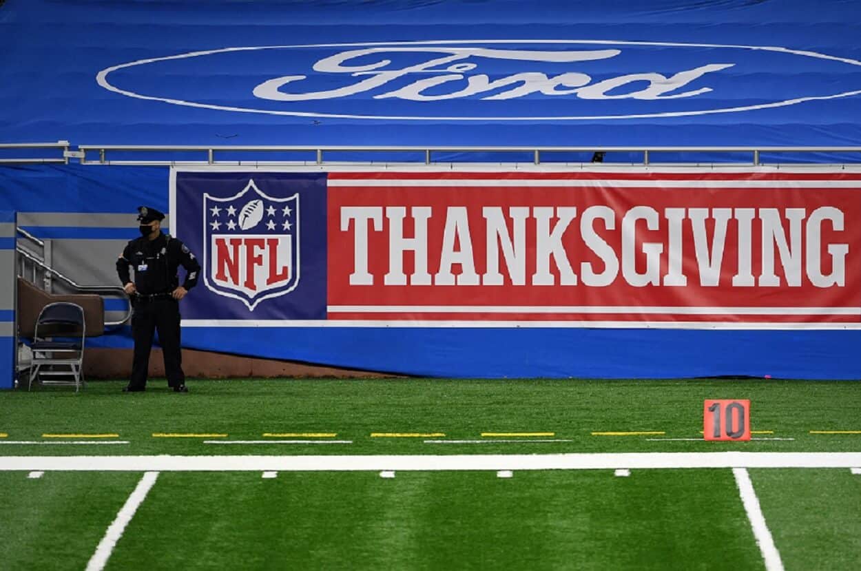 nfl teams that play on thanksgiving