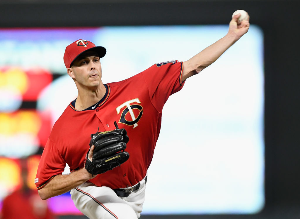 Taylor Rogers needs help getting him the ball in ninth inning