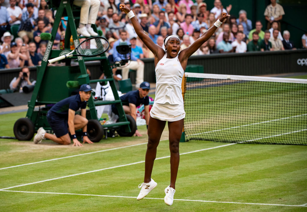 Cori Gauff celebrating her victory over Polona Hercog