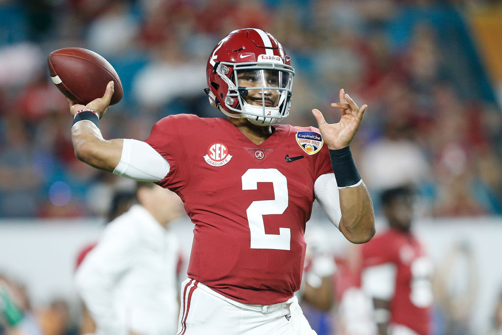 Jalen Hurts #2 of the Alabama Crimson Tide