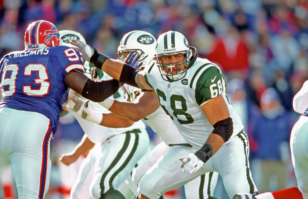 Kevin Mawae in action with the New York Jets