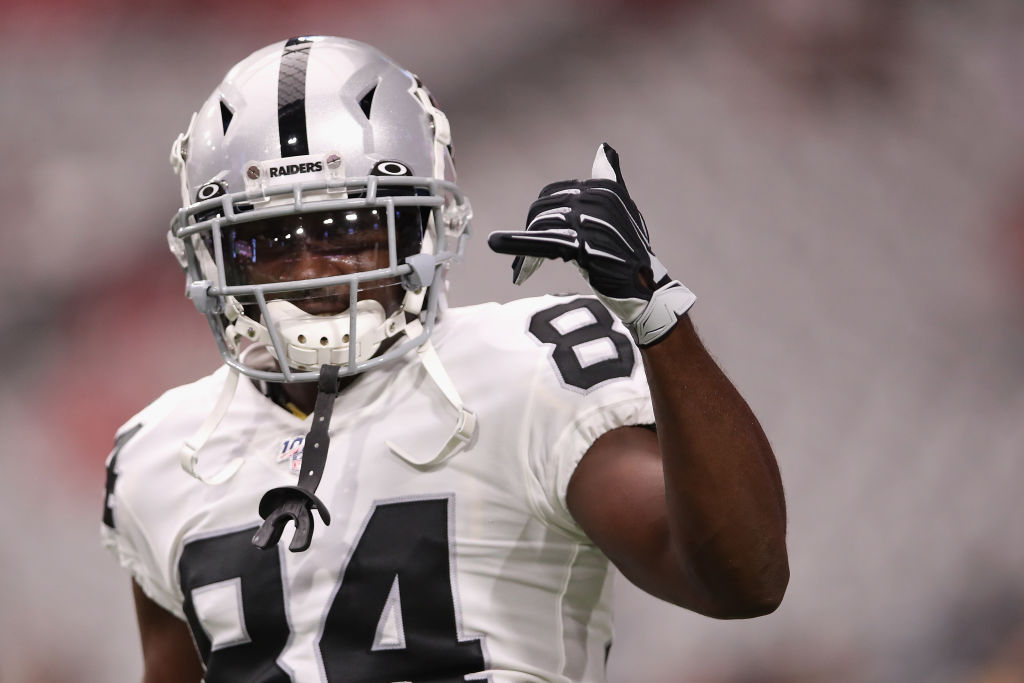 Wide receiver Antonio Brown #84 of the Oakland Raiders