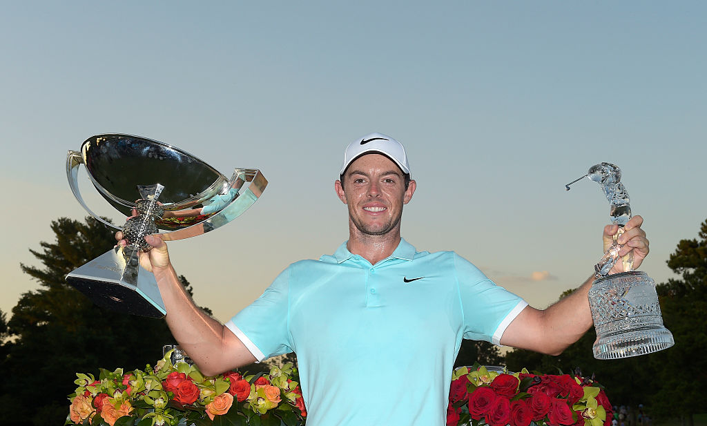 Rory McIlroy of Northern Ireland poses with the FedExCup trophy