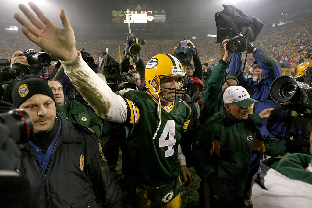 Green Bay Packers Brett Favre records