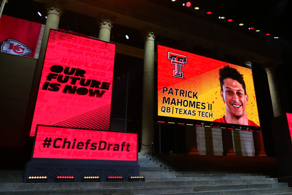 Kansas City Chiefs pick Patrick Mahomes in the 2017 NFL draft, shown on a screen