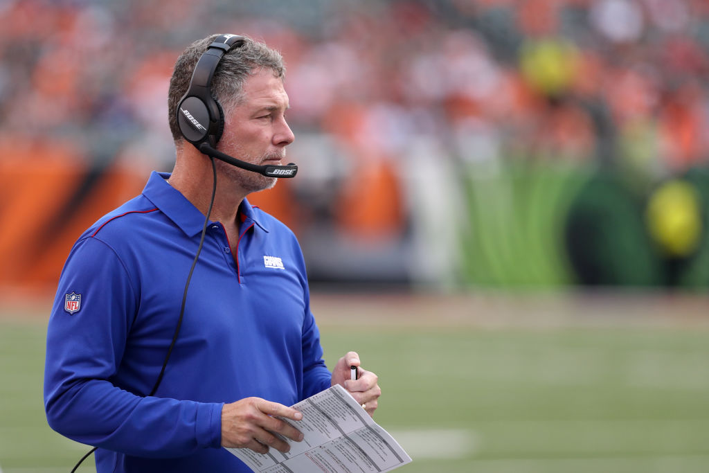 Giants coach Pat Shurmer defended Daniel Jones when Baker Mayfield made comments about Jones' draft position.
