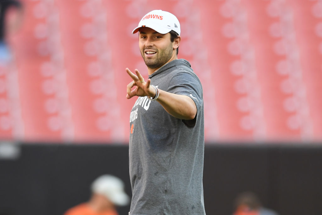 Browns quarterback Baker Mayfield commented on Giants QB Daniel Jones, and New York coach Pat Shurmer defended his player.