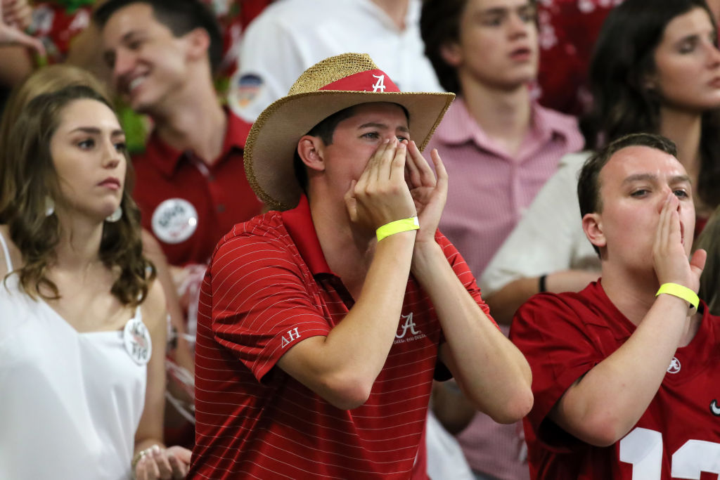 Alabama fans object to a call