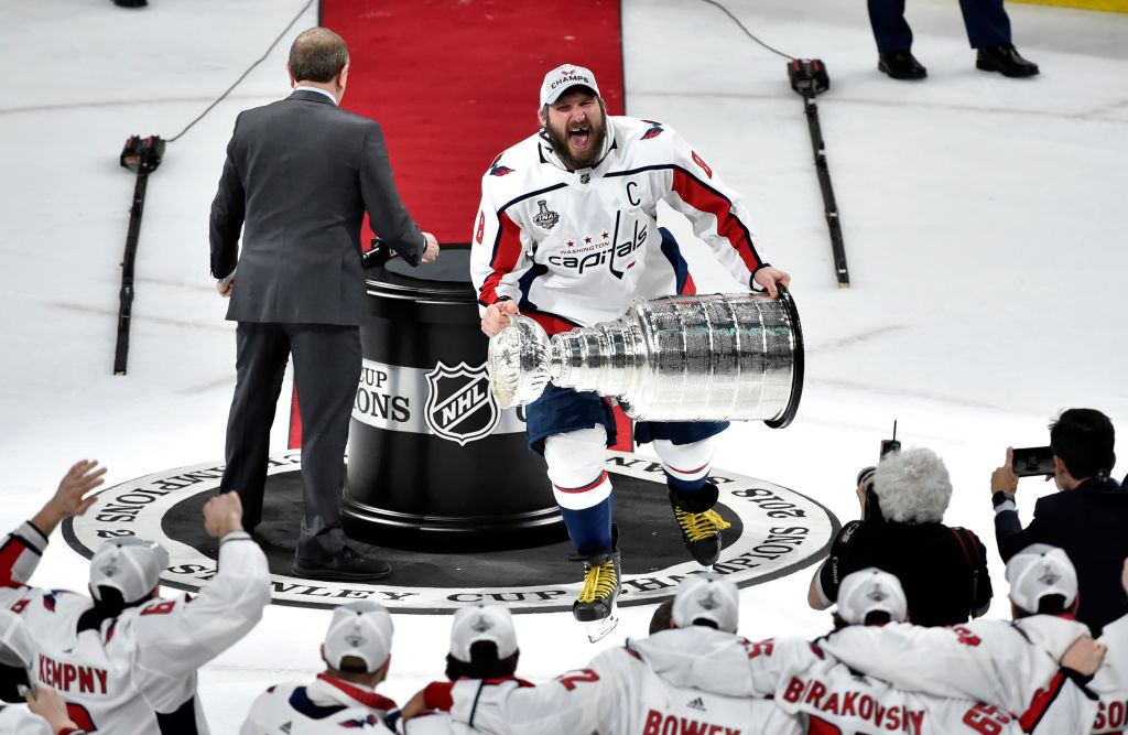 Alexander Ovechkin lifts Stanley Cup after Capitals victory 