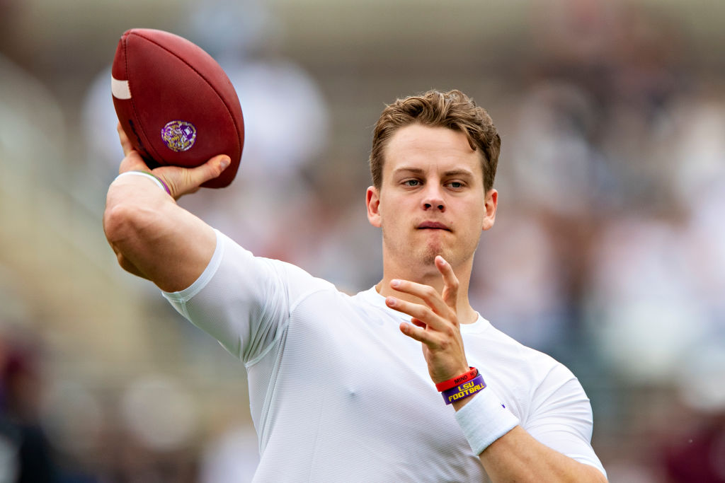 Joe Burrow #9 of the LSU Tigers