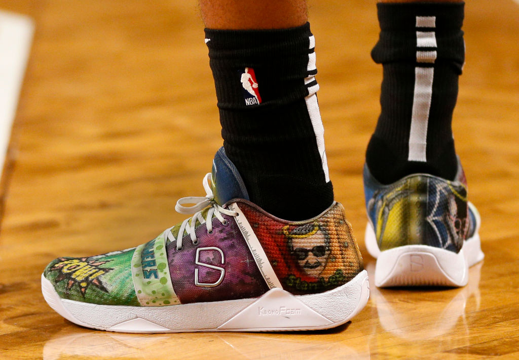 Brooklyn Nets guard Spencer Dinwiddie wears custom Stan Lee tribute sneakers.