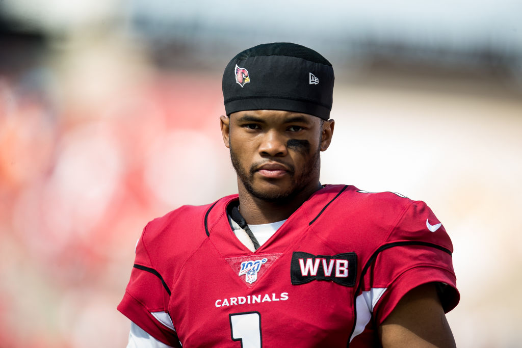 Arizona Cardinals Quarterback Kyler Murray warms up before a game