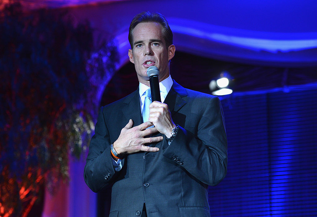 Joe Buck speaking at a charity event