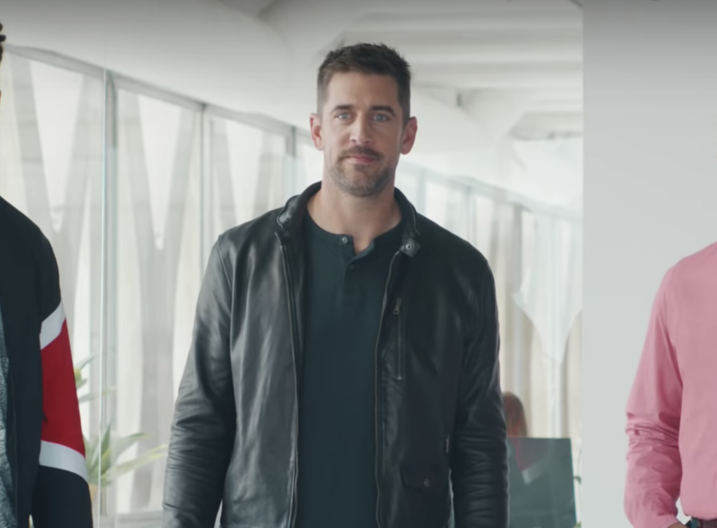 Aaron Rodgers State Farm : Minnis traded in broadcasting for a career ...