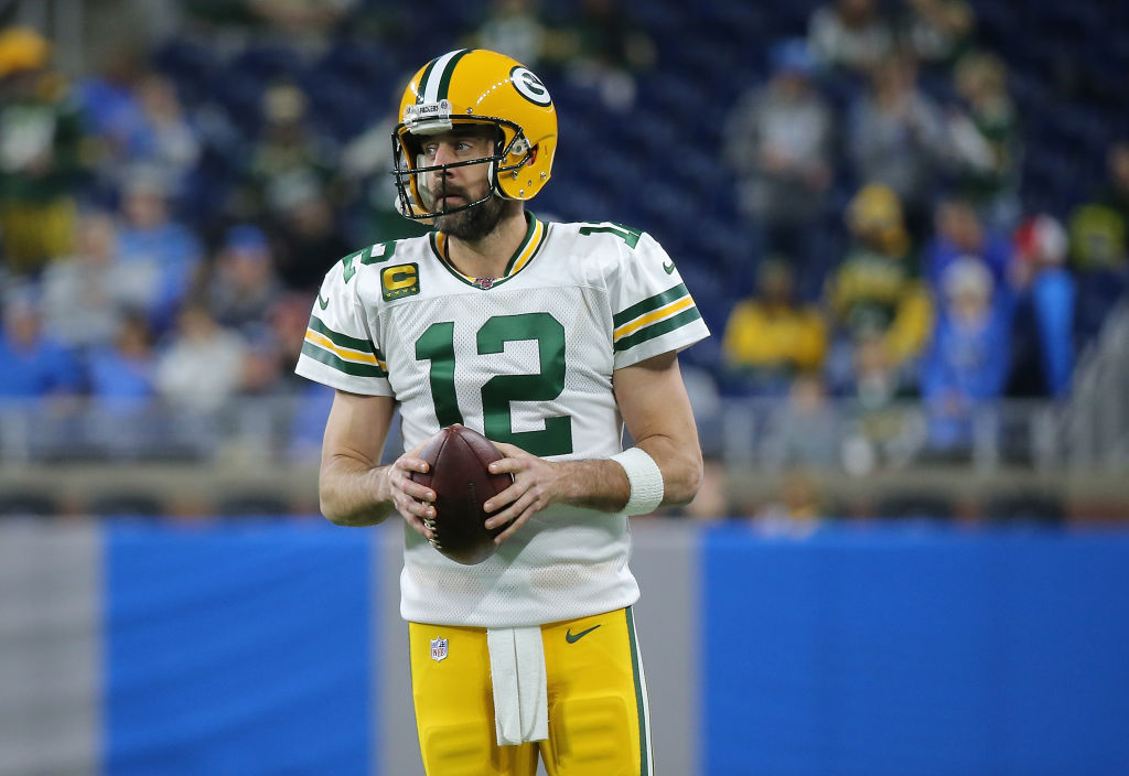 Coming into the NFL Playoffs, Green Bay Packers quarterback Aaron Rodgers is feeling the pressure.