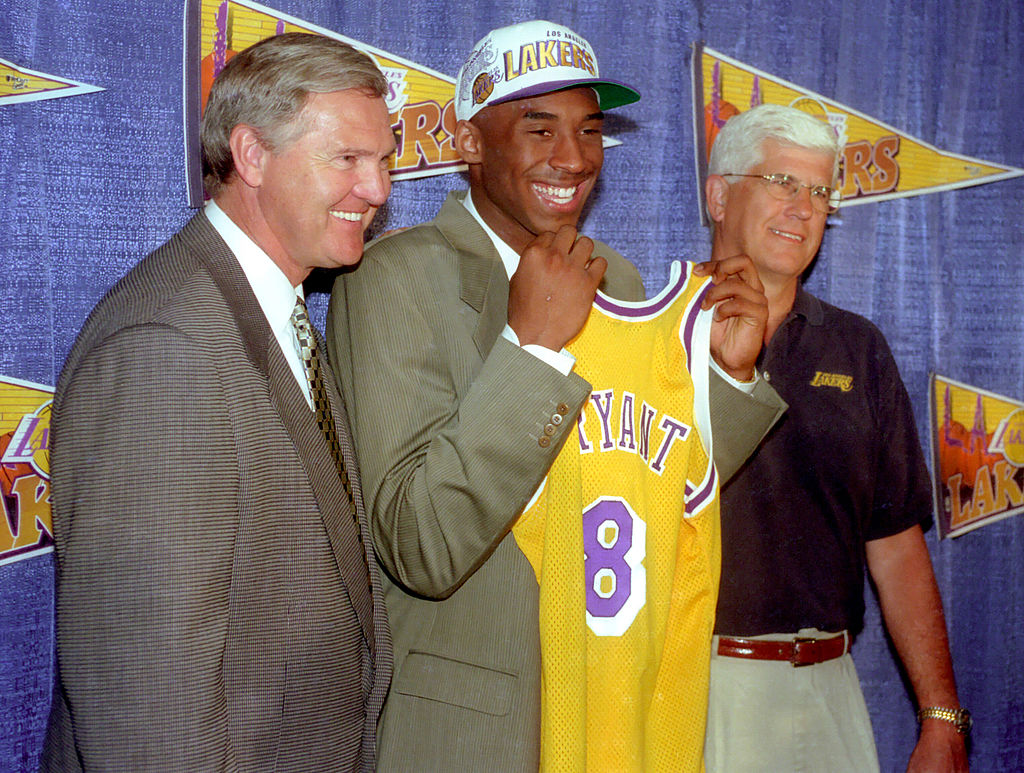 Lakers GM Jerry West, Kobe Bryant, and head coach Del Harris in 1996