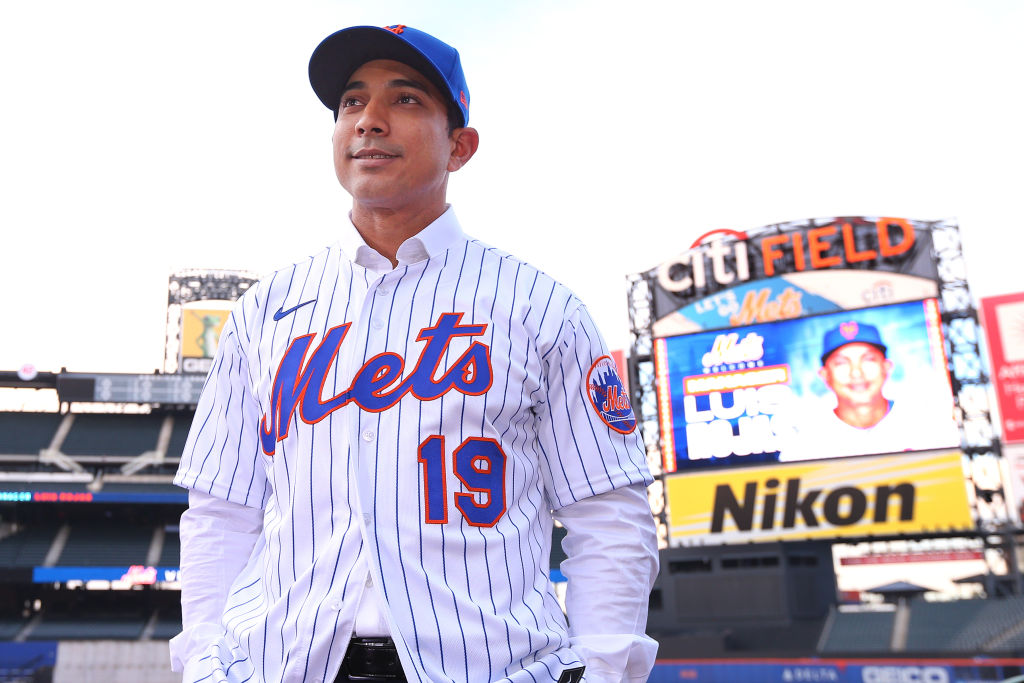 New Mets manager Luis Rojas has some great baseball bloodlines and a legendary skipper on his side in New York.
