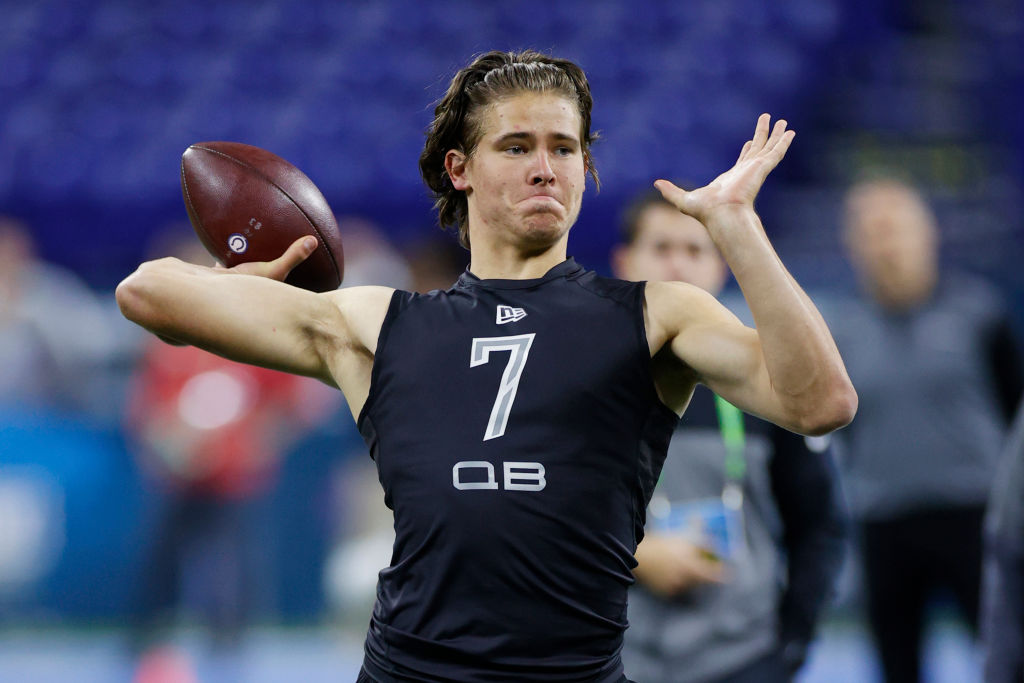 What Do NFL Teams Ask Players at the Scouting Combine?