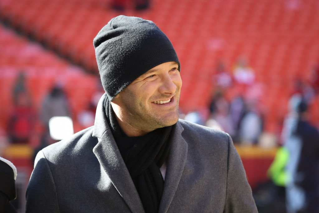 Tony Romo's new contract makes him the highest paid sports analyst in history.