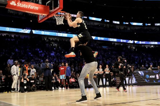 Pat Connaughton’s Athleticism Gives Buck Teammate Giannis Antetokounmpo a Run for His Money