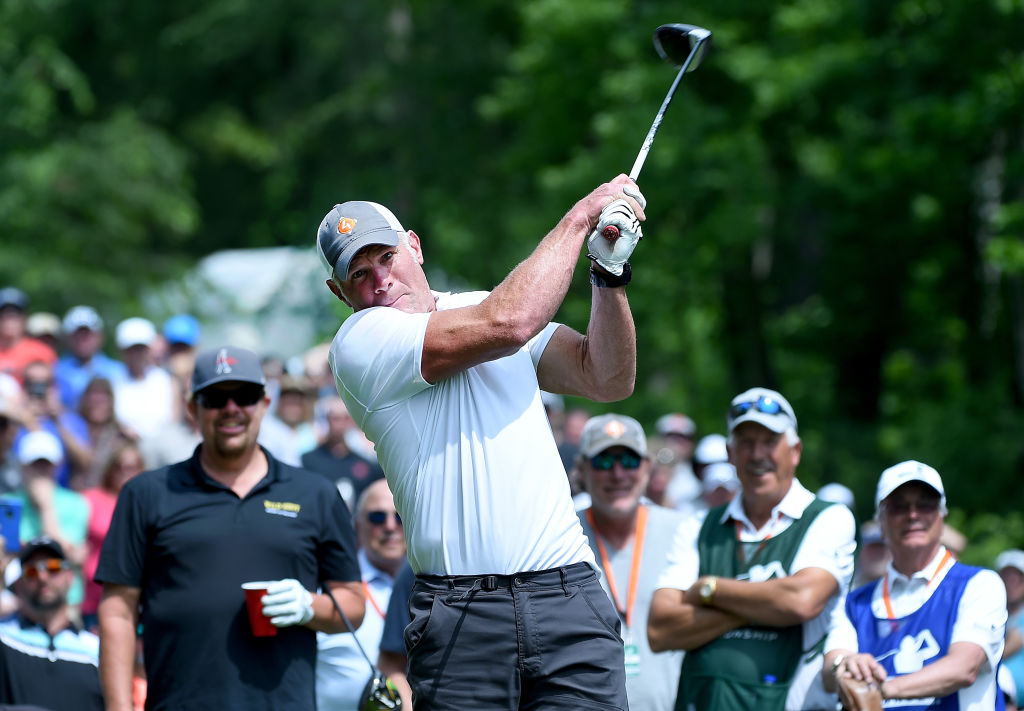 Brett Favre golfing.