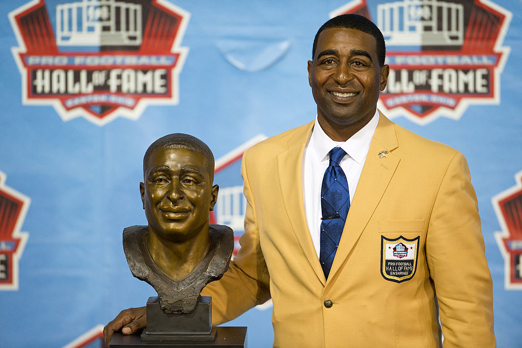 Cris Carter had a Hall of Fame football career before moving into the media.