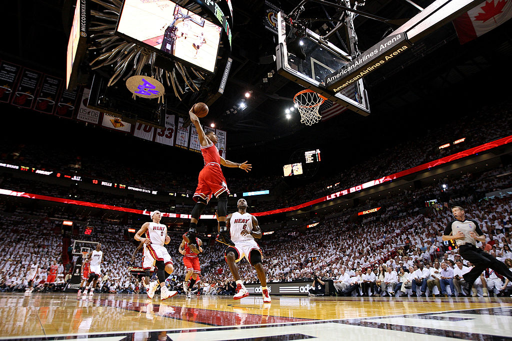 Derrick Rose  Derrick rose dunk, Derrick rose, Nba