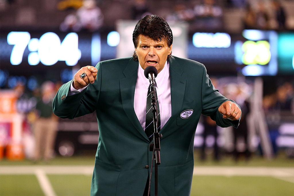 After years of being quiet, Mark Gastineau finally opens up on how he really feels about Michael Strahan's single-season sacks record.