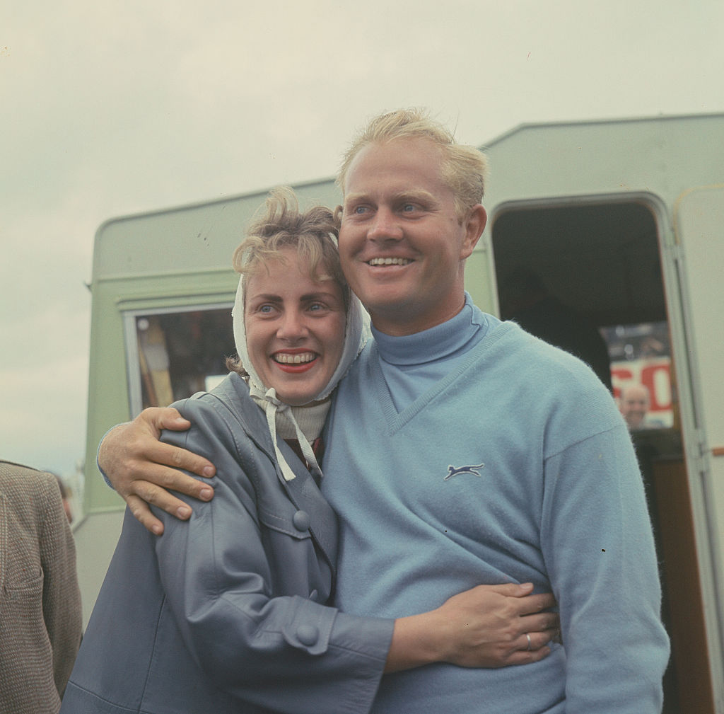 Jack Nicklaus com sua esposa Barbara, em 1966, o Campeonato Open