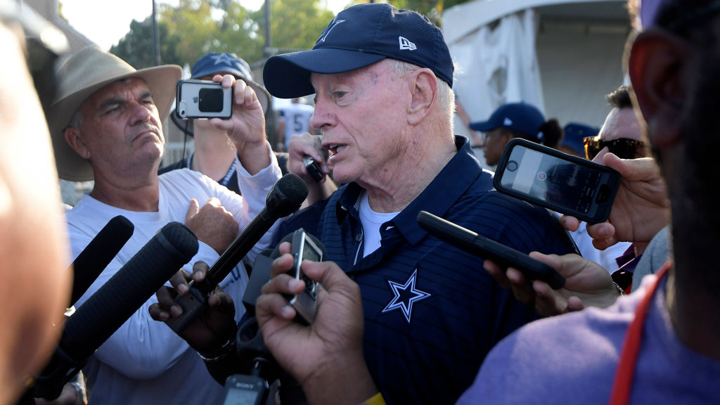 Dallas Cowboys Owner Jerry Jones Has Been Fined Over $100,000 for