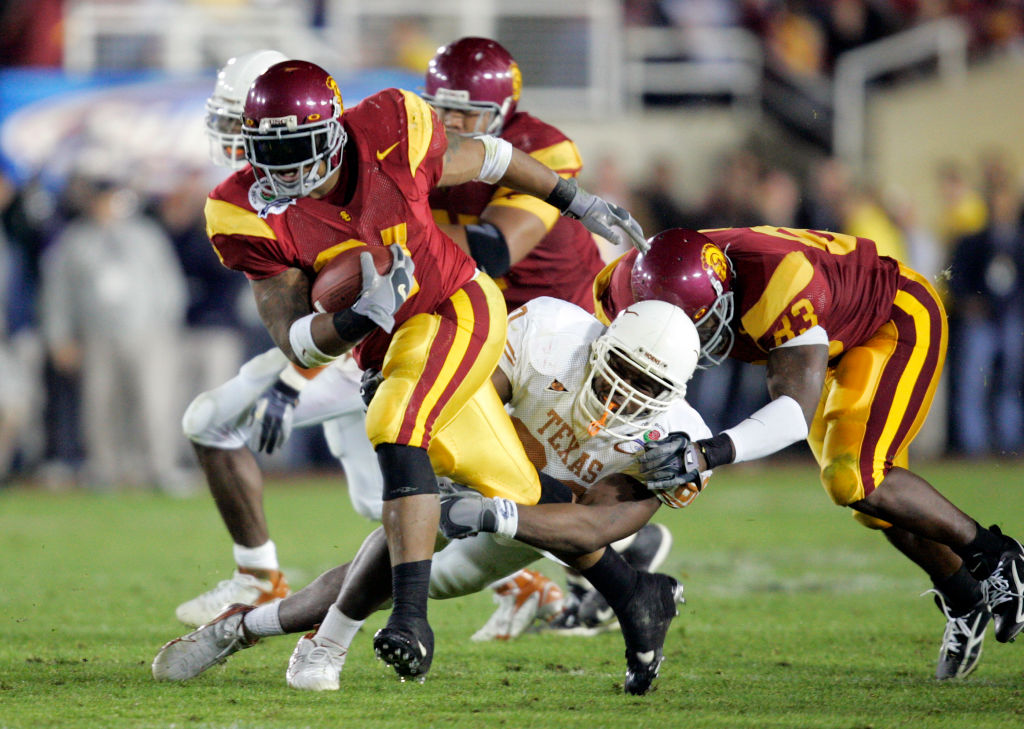 LenDale White dominated as a power running back at USC before getting drafted by the Tennessee Titans in the 2006 NFL draft.