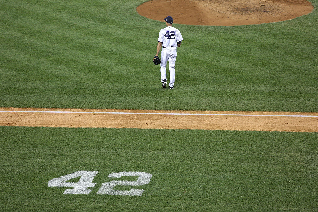 why did mariano rivera wear number 42