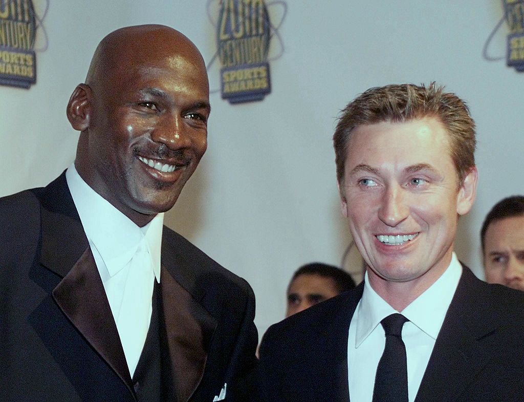 Wayne Gretzky once called out Michael Jordan for leaving a bad tip.