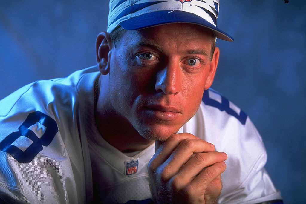 Troy Aikman had a Hall of Fame career with the Dallas Cowboys. However, hot wings earned him more money than his rookie contract did.