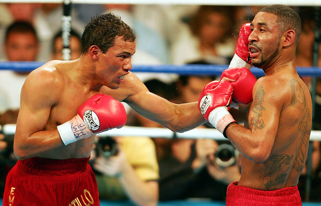 Jose Luis Castillo and Diego Corrales boxing