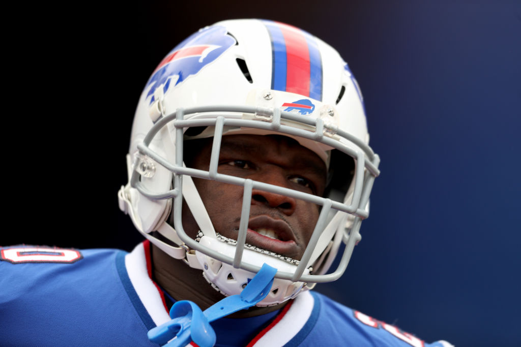 Frank Gore has had a Hall of Fame career throughout the 15 seasons he has played. His play has helped him rack up a massive net worth.