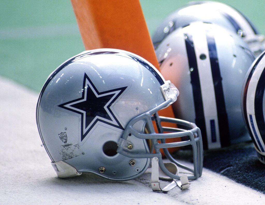 Former Dallas Cowboys defensive end Larry Bethea went so far off the deep end he committed crimes against his mother and wife in the same day.