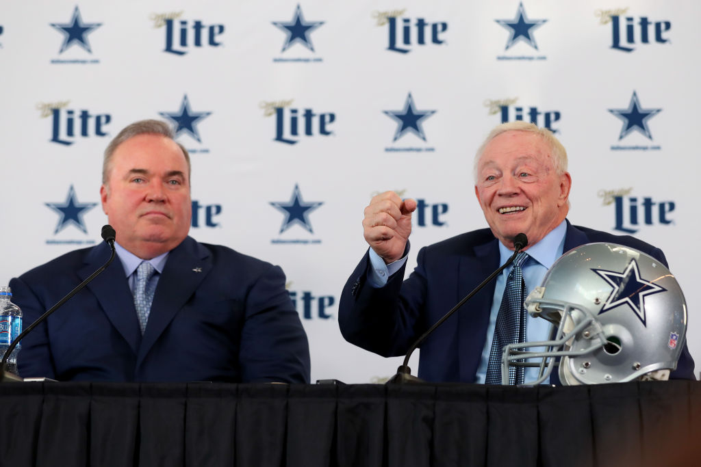 Cowboys Owner Jerry Jones Still Has Time to Right His $5 Billion Ship