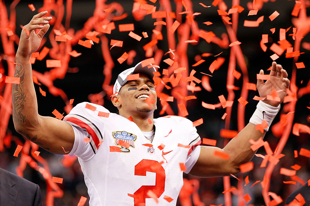 Terrelle Pryor leidde de Ohio State Buckeyes naar overwinningen in de Rose Bowl en Sugar Bowl. Pryor had later een lange NFL-carrière.