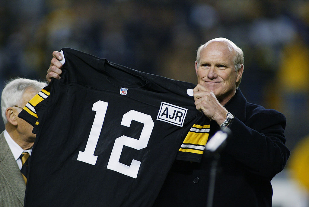 Terry Bradshaw at his retirement ceremony for the Steelers