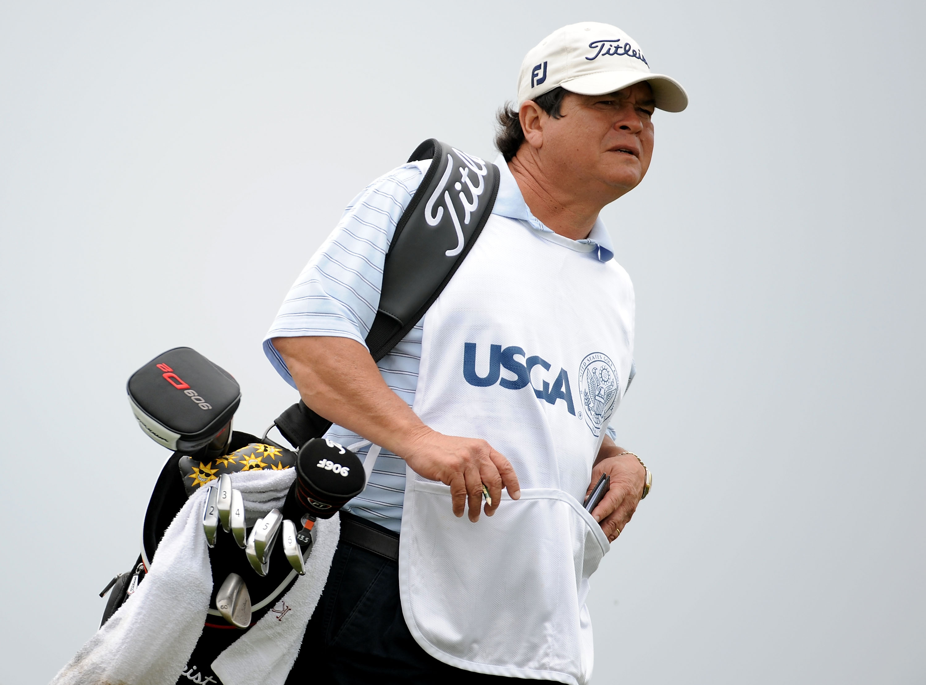 How Tony Navarro Went From Broke and Homeless to Caddying for Greg Norman and Raymond Floyd