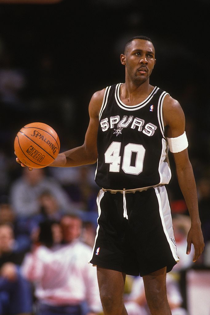 Willie Anderson was a solid player for the Spurs but ran into financial troubles due to having nine kids.