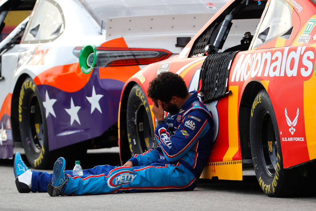 NASCAR’s Bubba Wallace Has Scary Moment and Faints on Live TV