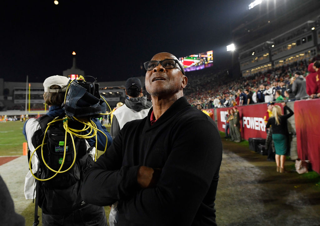 Lynn Swann, USC athletic director of USC during a game