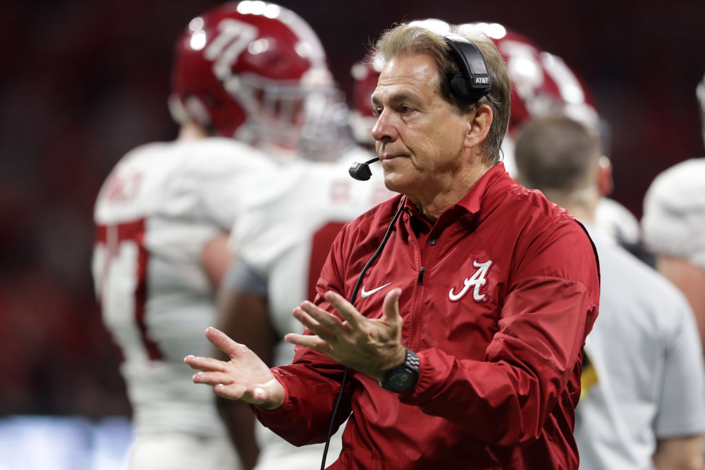 https://sports.yahoo.com/reports-at-least-5-alabama-players-test-positive-for-coronavirus-194649964.html