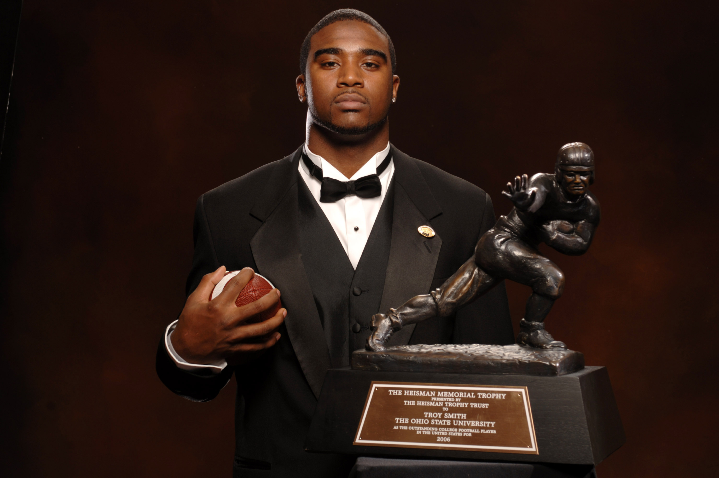 Troy Smith was a legend with the Ohio State Buckeyes as he ultimately won a Heisman. He had some bad luck during his NFL career, though.