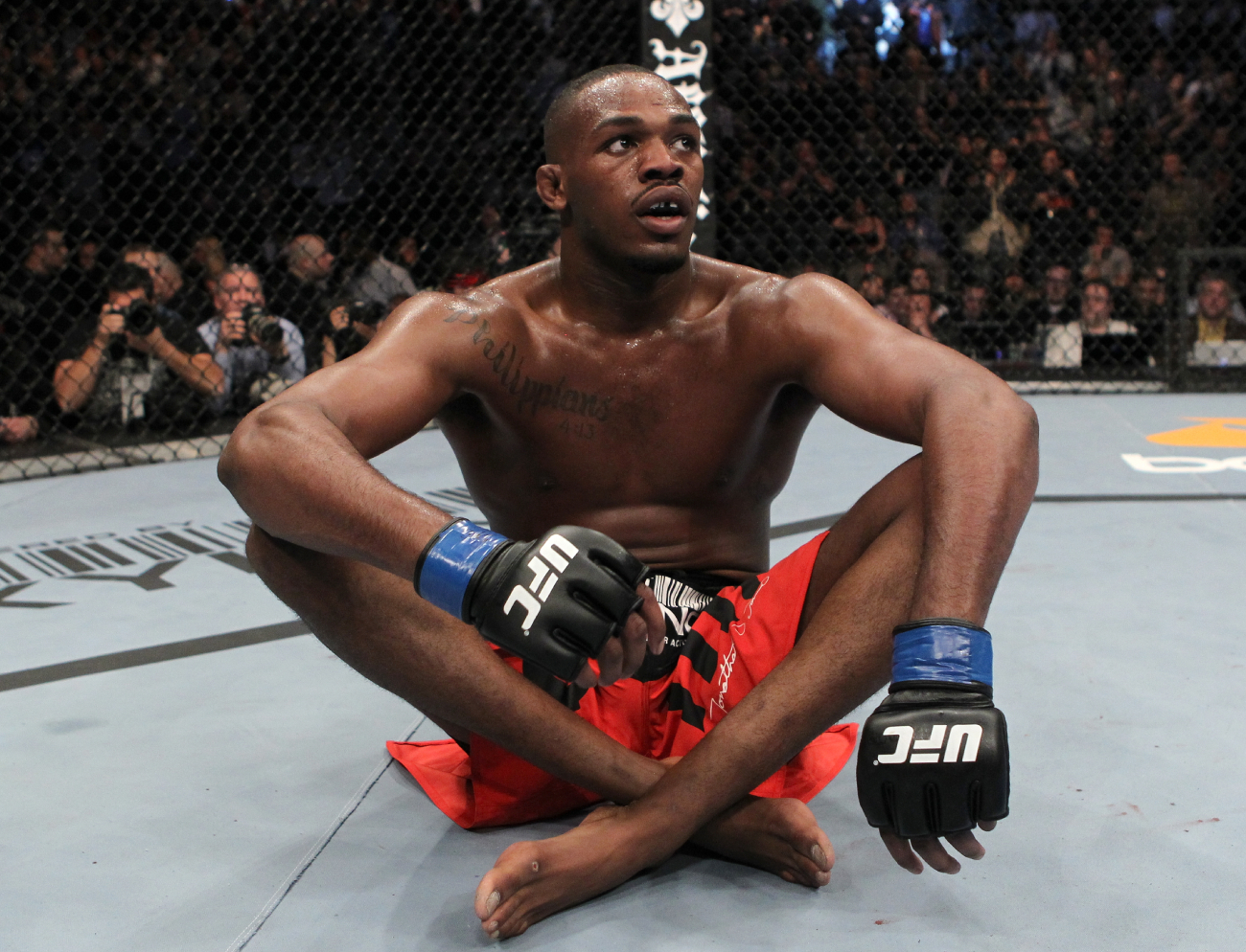 Jon Jones Stopped a Robbery and Won a UFC Title on the Same Day