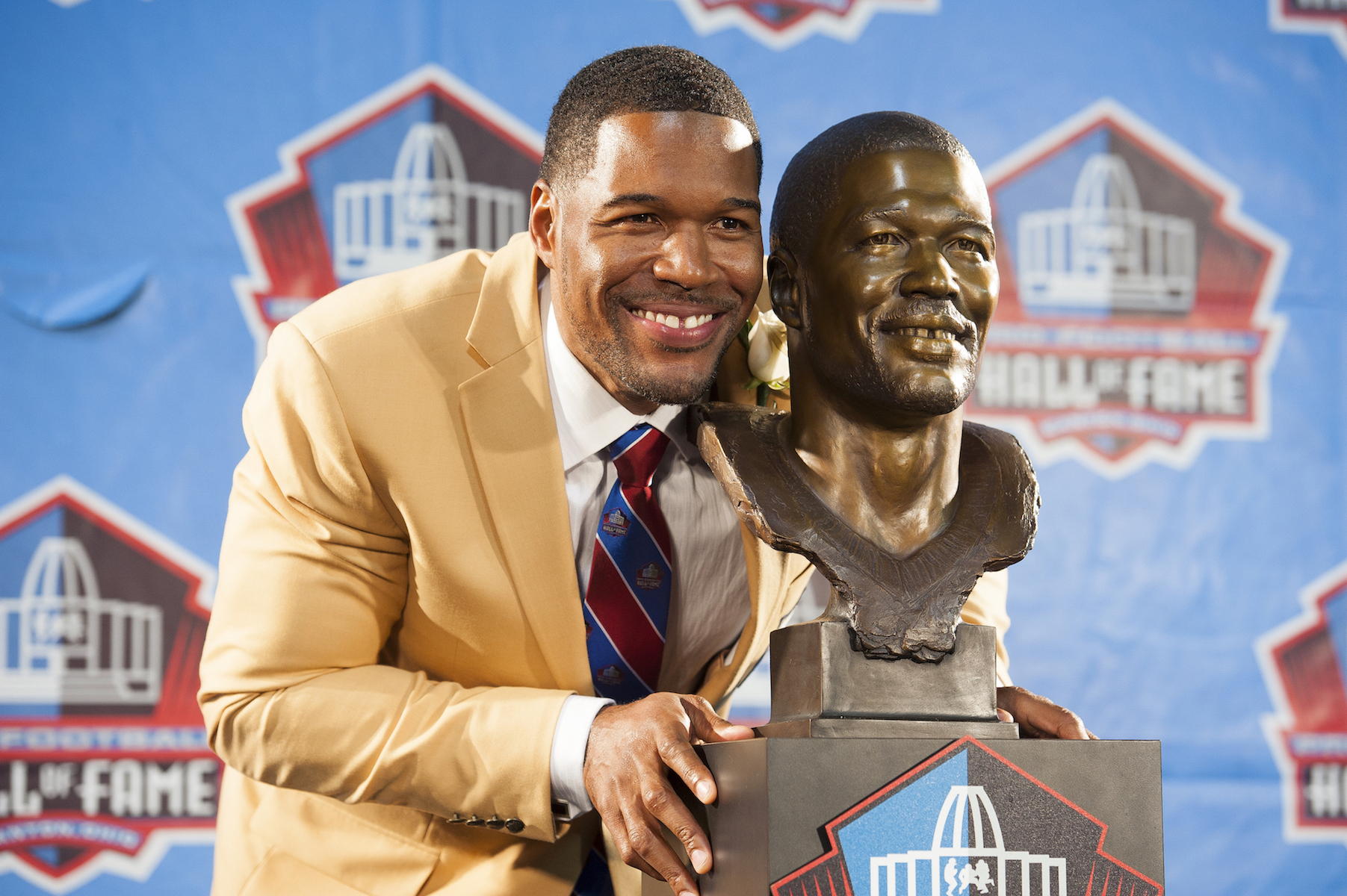 Whether you know him from the NFL or television, Michael Strahan is famous for the gap in his teeth.