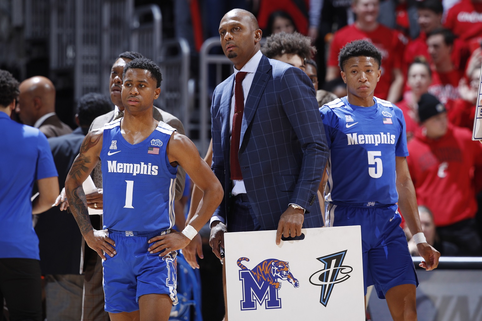 Memphis head coach Penny Hardaway